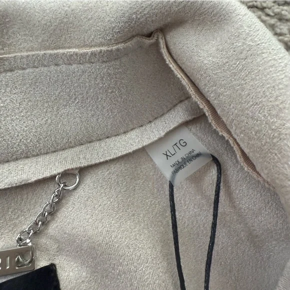 NWT Tahari Cream Women's Trench Coat - Picture 4 of 10